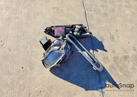 2014 Jeep Cherokee Sport z USA, uszkodzony, nr VIN 1C4PJLAB0EW126666